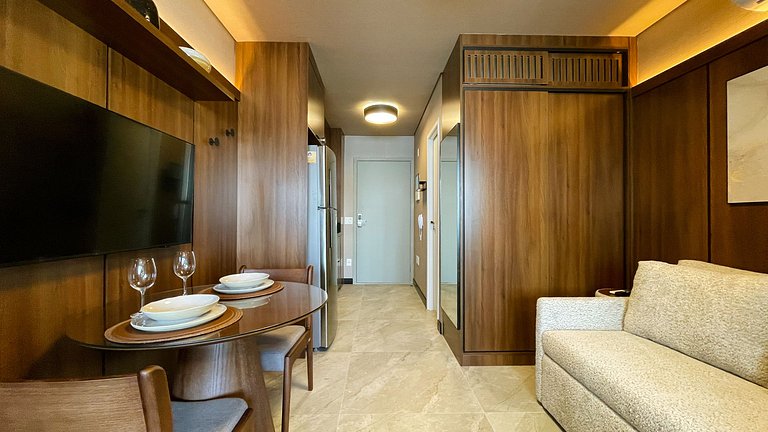 Air conditioning, pool, bed linens and towels