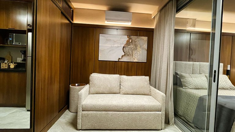 Air conditioning, pool, bed linens and towels