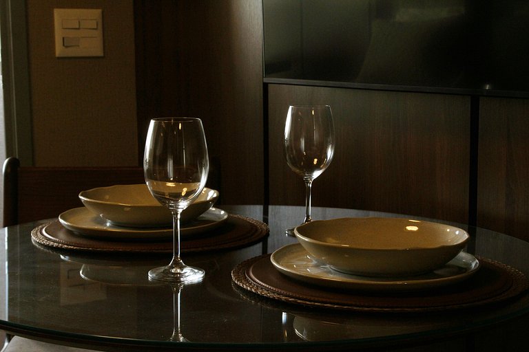 Air conditioning, pool, bed linens and towels