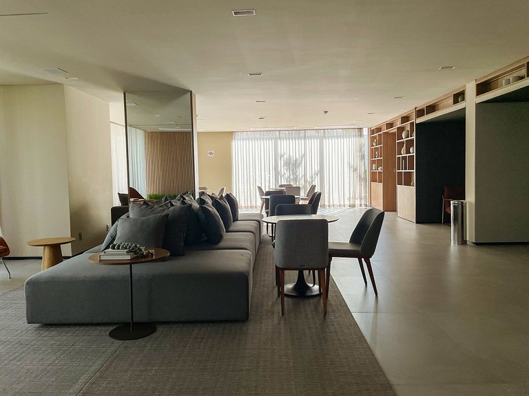 Air conditioning, pool, bed linens and towels