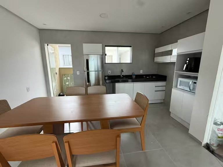 Apt in Taperapuã: pool, BBQ & A/C