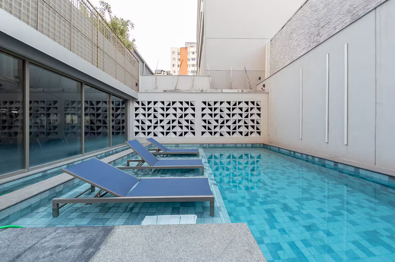 Ar condicionado, piscina, roupas de cama e muito mais SP