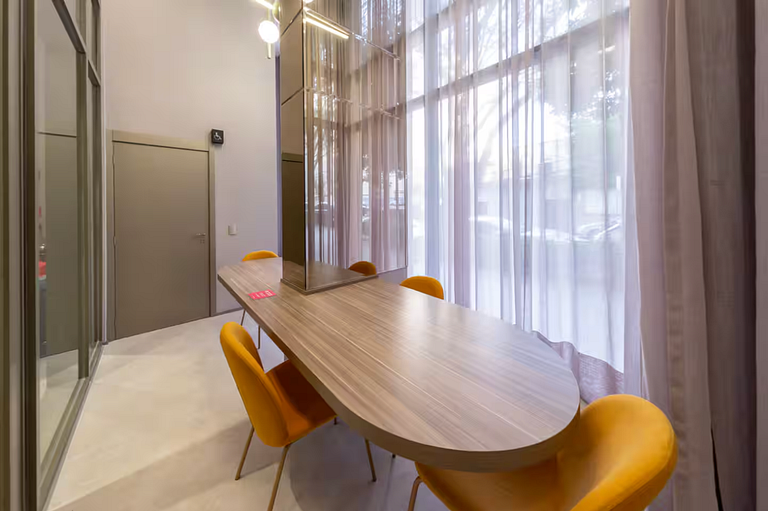 Apt in Paraíso for 4 – Pool, Gym & Wi-Fi