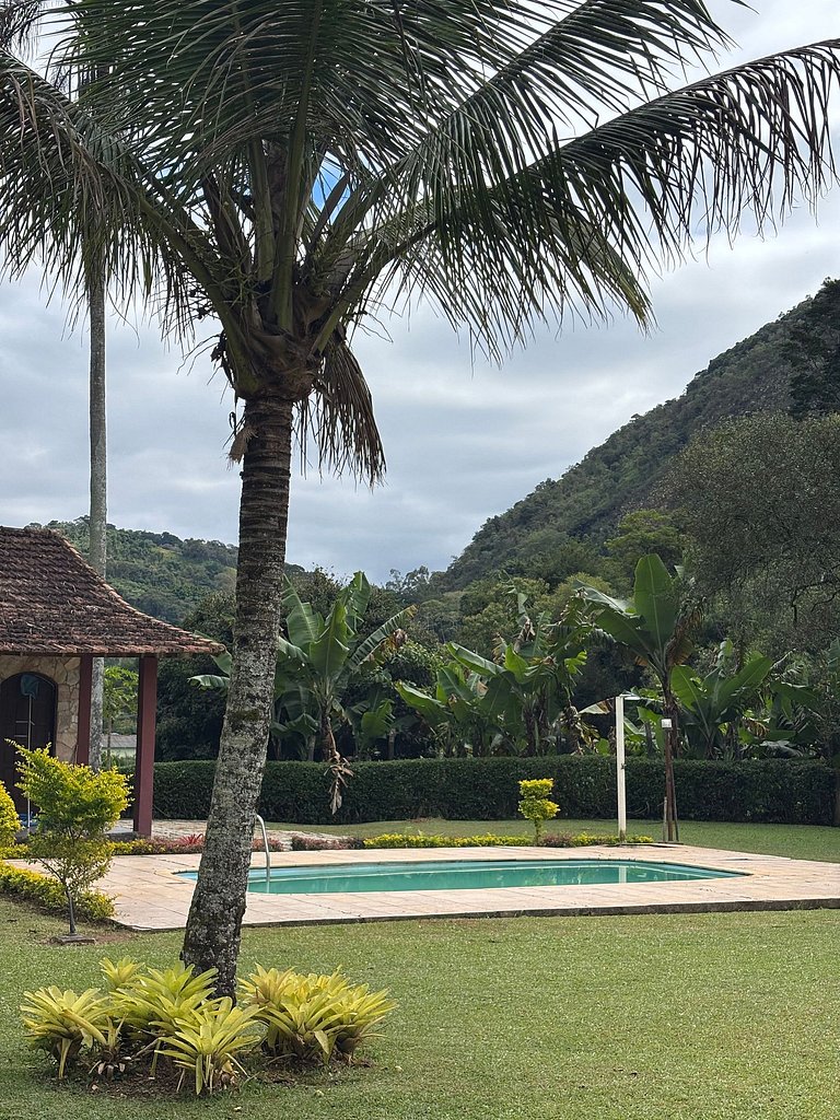 Cozy Farmhouse with Pool in Bom Jardim