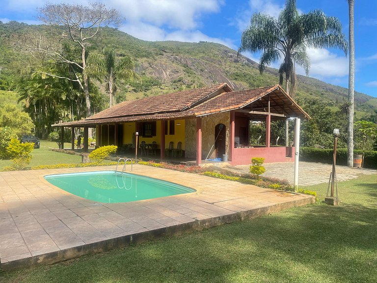 Aconchegante SÍTIO com piscina em Bom Jardim
