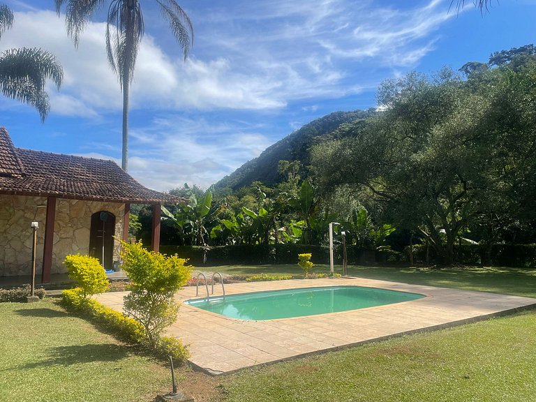 Aconchegante SÍTIO com piscina em Bom Jardim