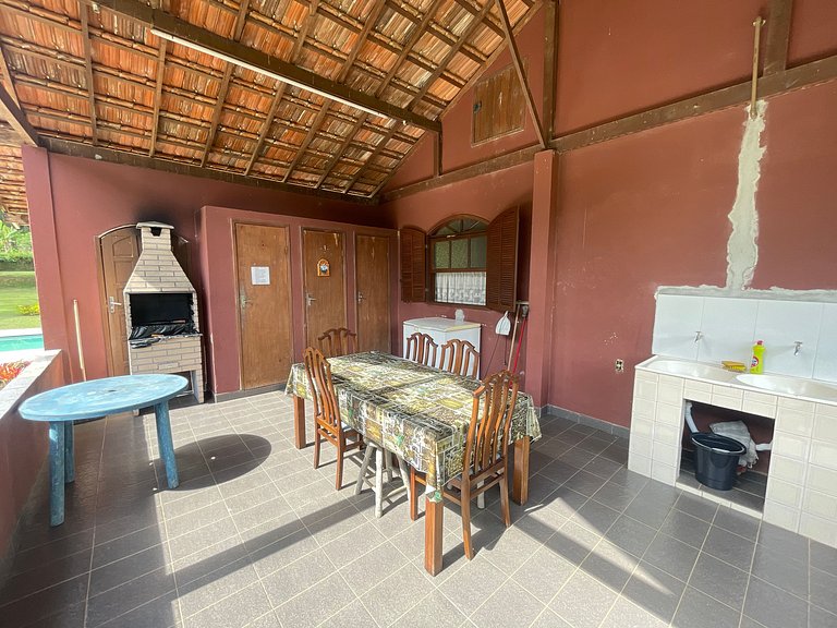 Cozy Farmhouse with Pool in Bom Jardim