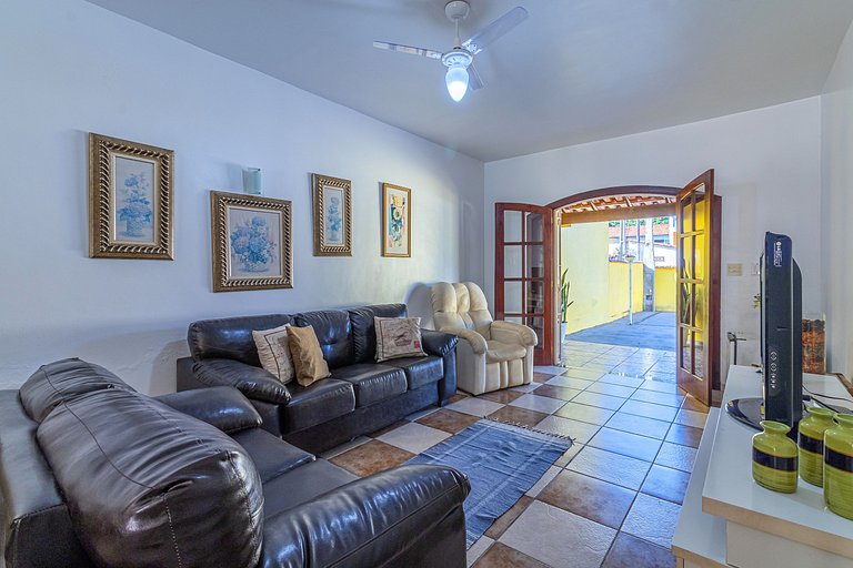 Casa com piscina e churrasqueira na Praia Seca Araruama