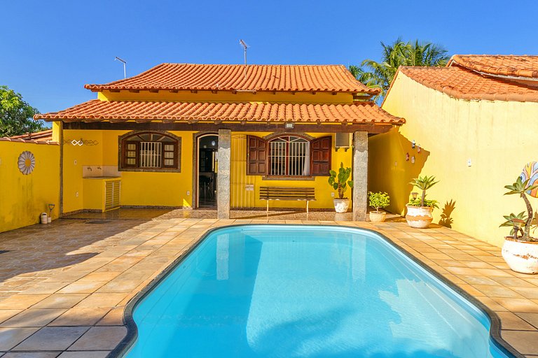 Casa com piscina e churrasqueira na Praia Seca Araruama