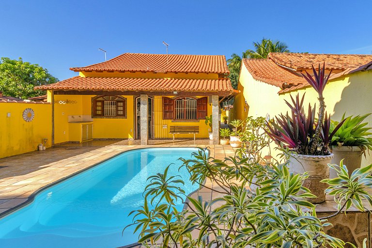 Casa com piscina e churrasqueira na Praia Seca Araruama