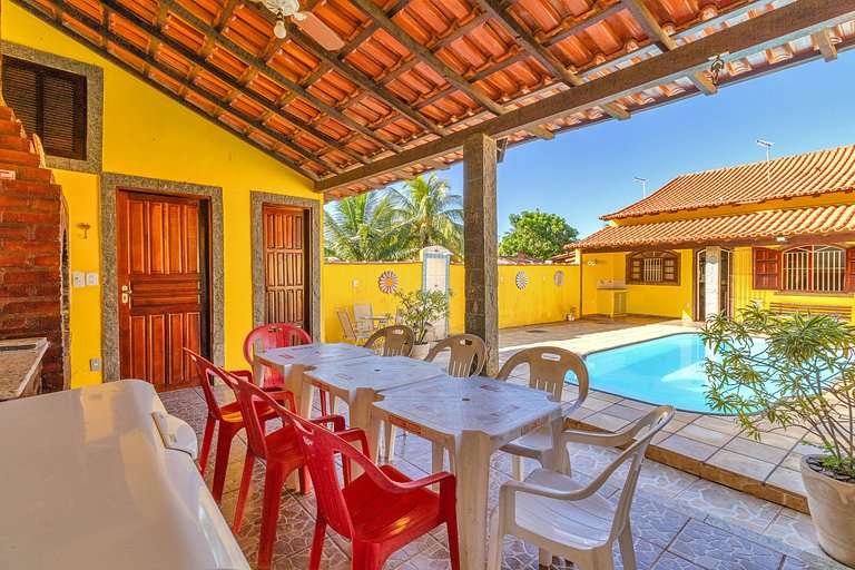 Casa com piscina e churrasqueira na Praia Seca Araruama