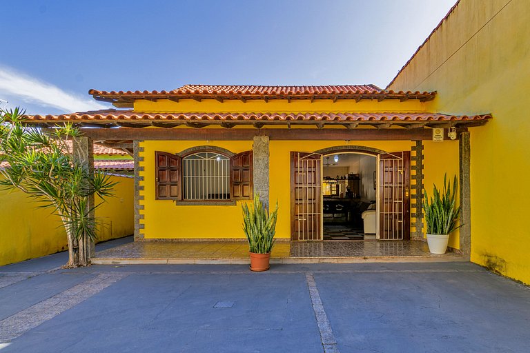 Casa com piscina e churrasqueira na Praia Seca Araruama