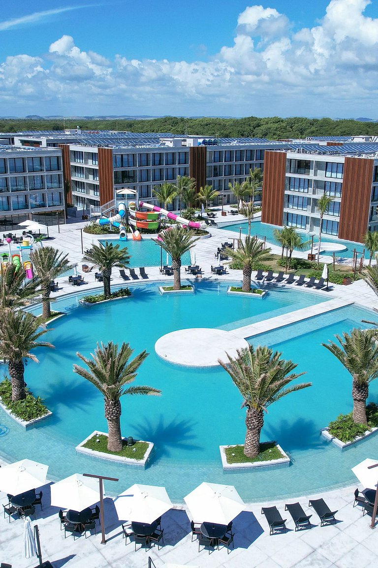 Beachfront Apt in Muro Alto Porto 2 Life Resort