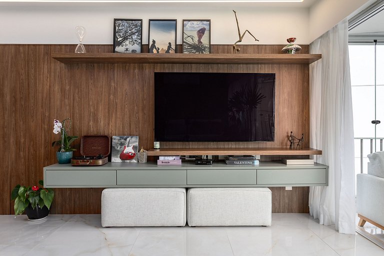 3-Bedroom Apartment 400m from Ipanema Beach