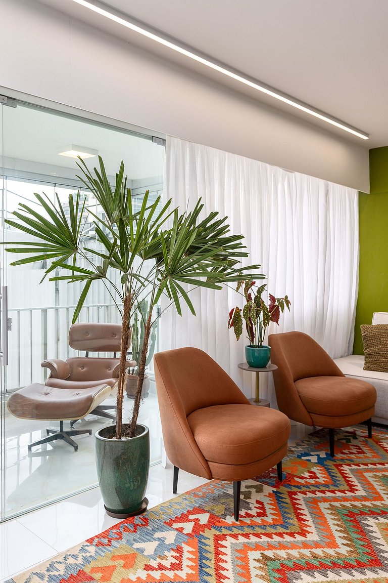 3-Bedroom Apartment 400m from Ipanema Beach