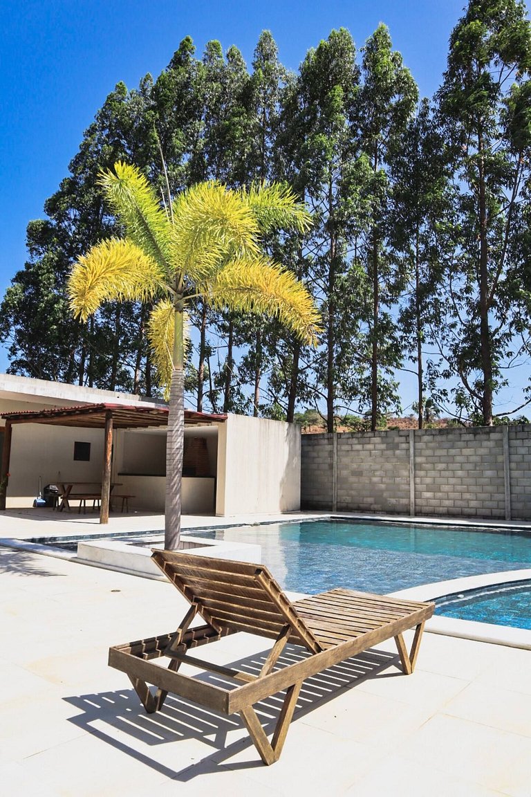 Casa com piscina e churrasqueira em Milagres