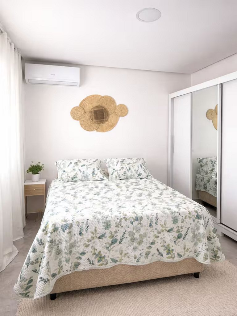 Apt em Taperapuã: piscina, churrasqueira e ar condicionado