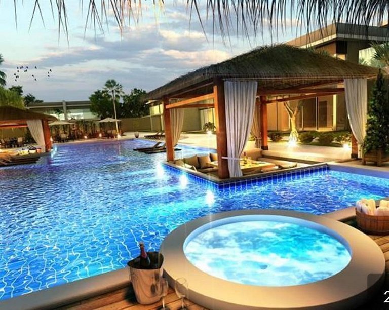 Casa em condomínio na Praia do Toque com Piscina e Academia
