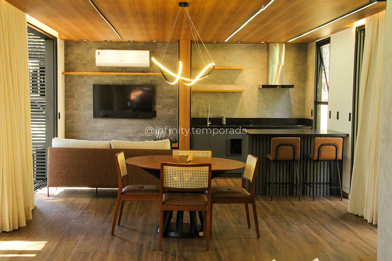 Exclusive Retreat on the Igaratá Reservoir