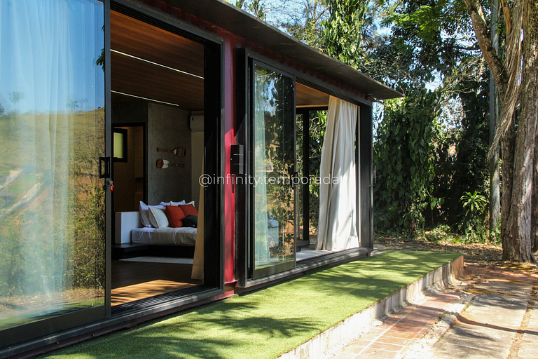 Exclusive Retreat on the Igaratá Reservoir