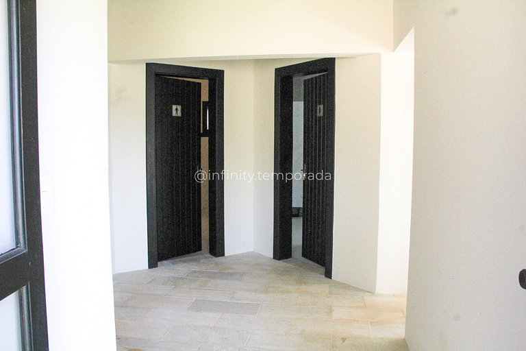 Exclusive Retreat on the Igaratá Reservoir