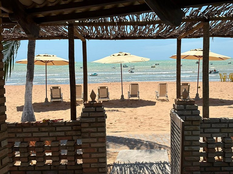 Casa pé-na-areia c/ piscina e churrasqueira em Japaratinga