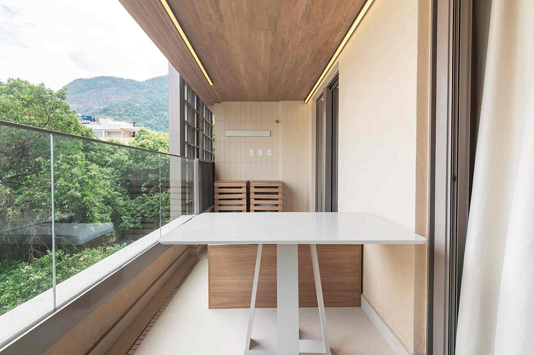 Jardim Botânico Apt – Up to 3 Guests