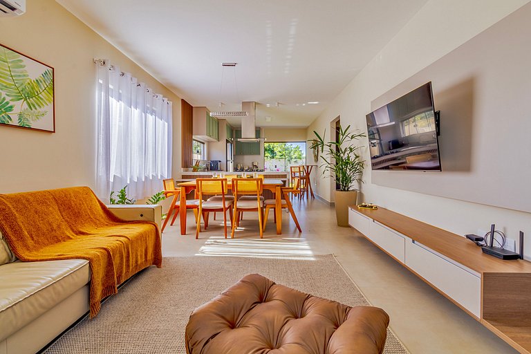 Casa ampla com churrasqueira e ar condicionado