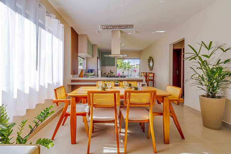 Casa ampla com churrasqueira e ar condicionado