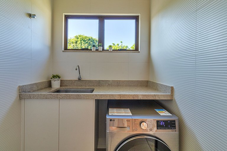 House in Guriri, Cabo Frio – Space & Convenience