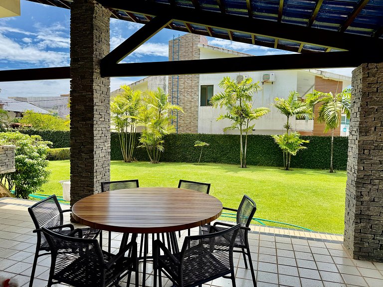Private Pool & BBQ in Beachfront Condominium : Carneiros