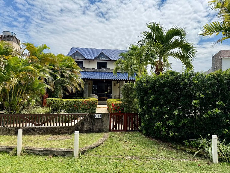 Private Pool & BBQ in Beachfront Condominium : Carneiros