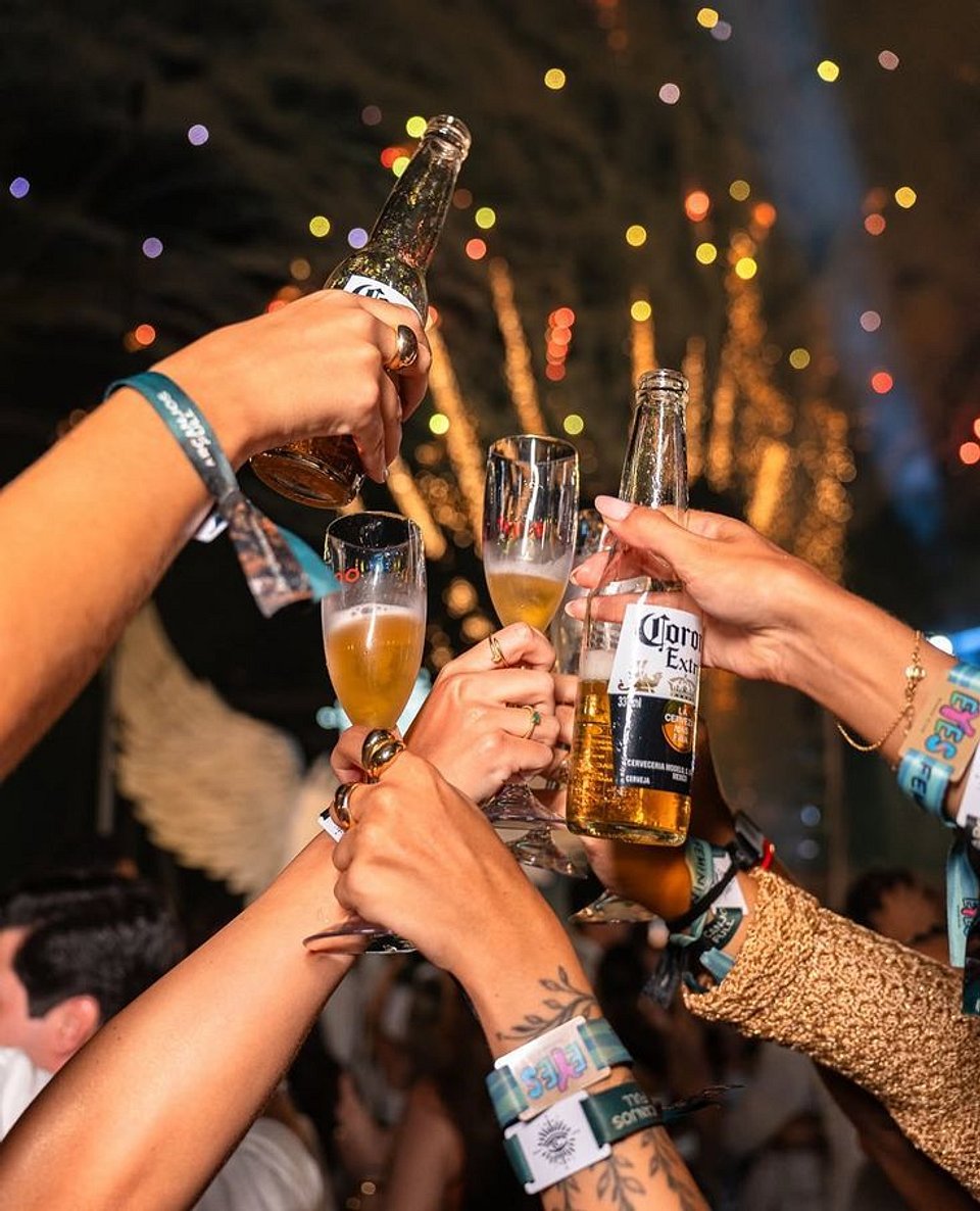 Por que passar o Réveillon em uma casa de temporada é a opção mais confortável e econômica?