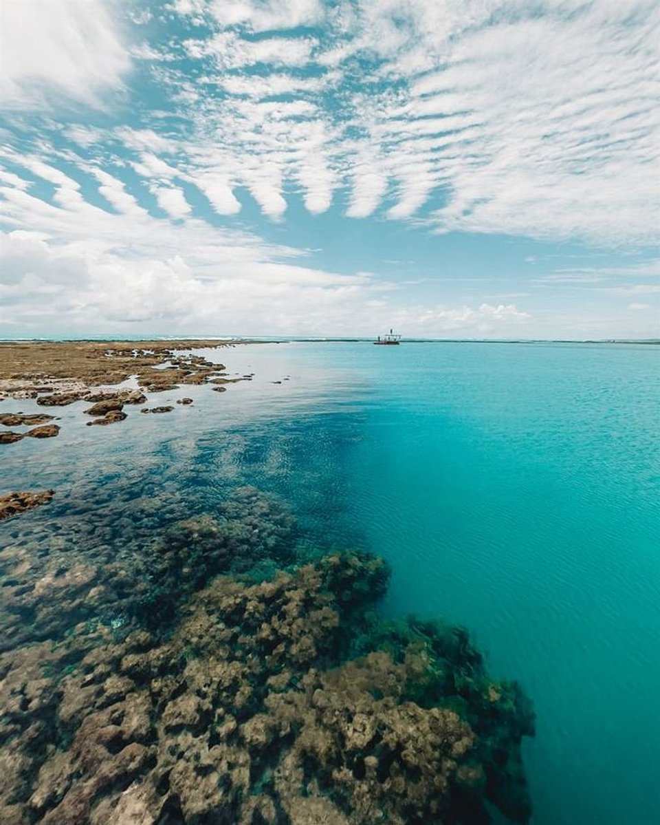 Destinos brasileiros com mar calmo: lugares perfeitos para desacelerar